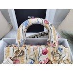 DIOR MEDIUM LADY D-LITE BAG Beige Multicolor Dior Hibiscus Metallic Thread Embroidery