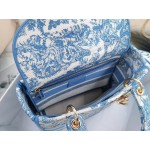 DIOR MEDIUM LADY D-LITE BAG Cornflower Blue Toile de Jouy Embroidery