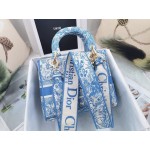 DIOR MEDIUM LADY D-LITE BAG Cornflower Blue Toile de Jouy Embroidery