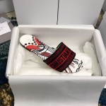 DIOR DWAY SLIDE Embroidered Cotton with Black and Red Cupidon Motif