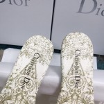 DIOR DWAY SLIDE Dior Around the World Stella Embroidered Cotton with Gold-Tone Metallic Thread