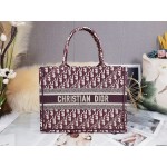 DIOR MEDIUM BOOK TOTE Burgundy Dior Oblique Embroidery 