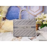 DIOR MEDIUM BOOK TOTE Gray Dior Oblique Embroidery