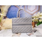 DIOR MEDIUM BOOK TOTE Gray Dior Oblique Embroidery